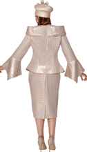 Dorinda Clark-Cole Suit 309791