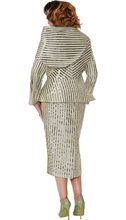 Dorinda Clark-Cole Suit 309942