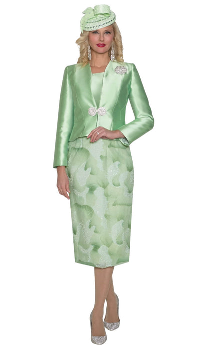 Lily and Taylor Suit 5181